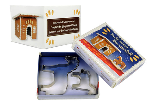 HR Gingerbread Stable Cookie Cutter Set